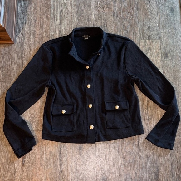 Ann Taylor Jackets & Blazers - NWOT Ann Taylor 💯 Cotton Lightweight Button-up Jacket Sz Large